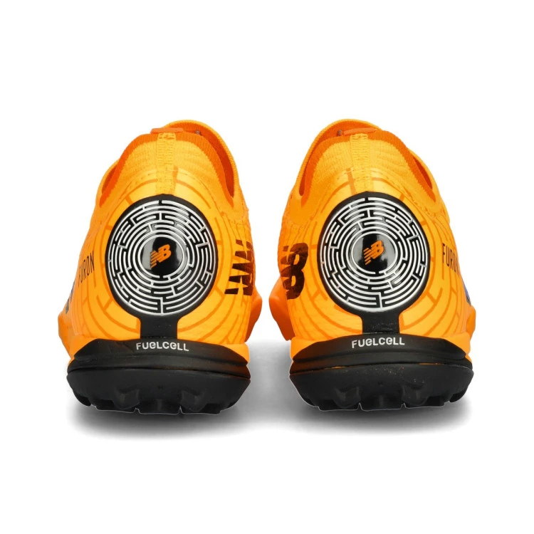 bota-new-balance-furon-pro-turf-v7-sun-glow-silver-metallic-black-5