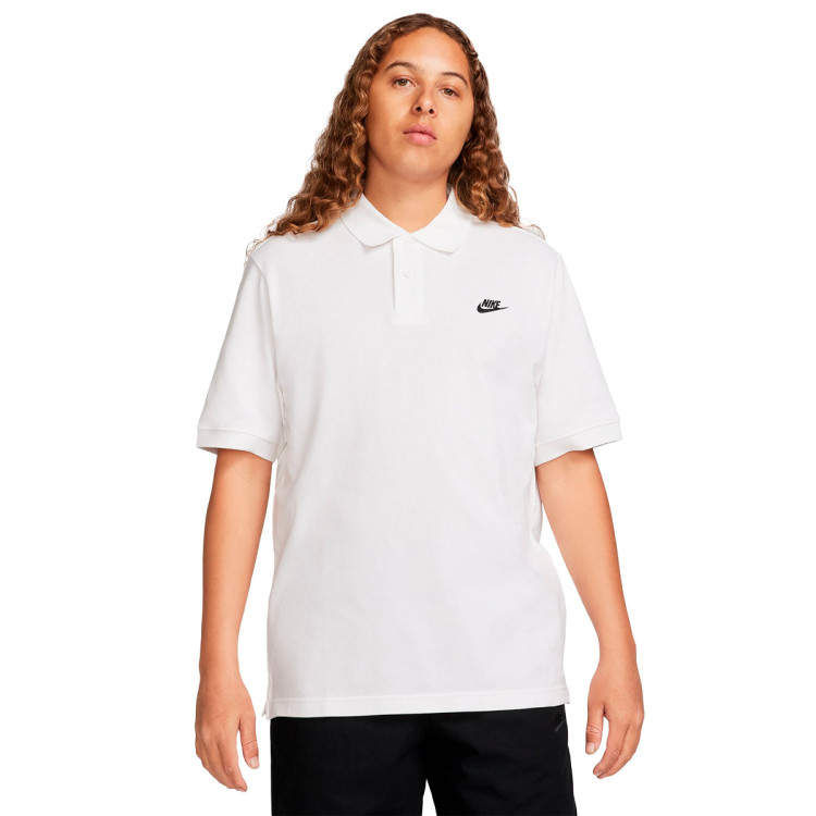 Nike Sportswear Club