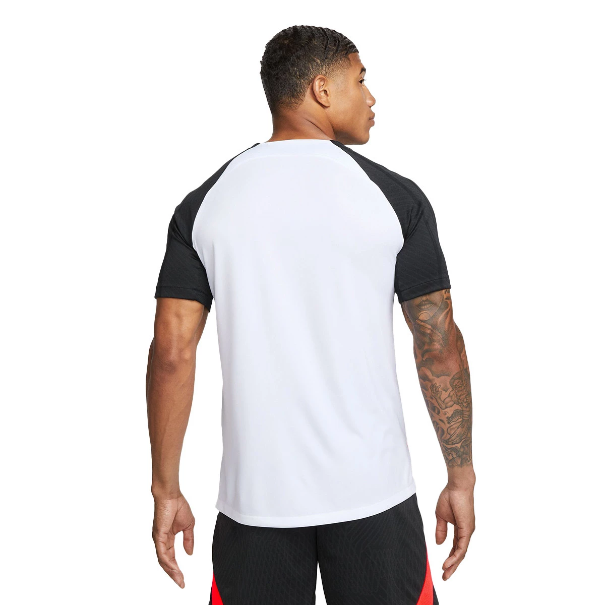 Remera termica nike dry strike best sale
