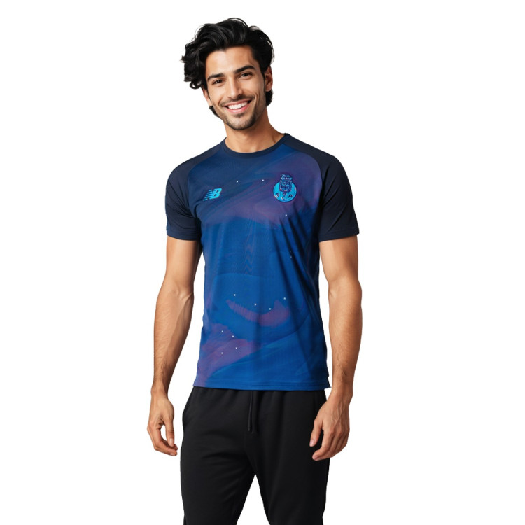 【New Balance】FC Porto Small Logo T-Shirt FC Porto Small Logo T-Shirt - New Balance