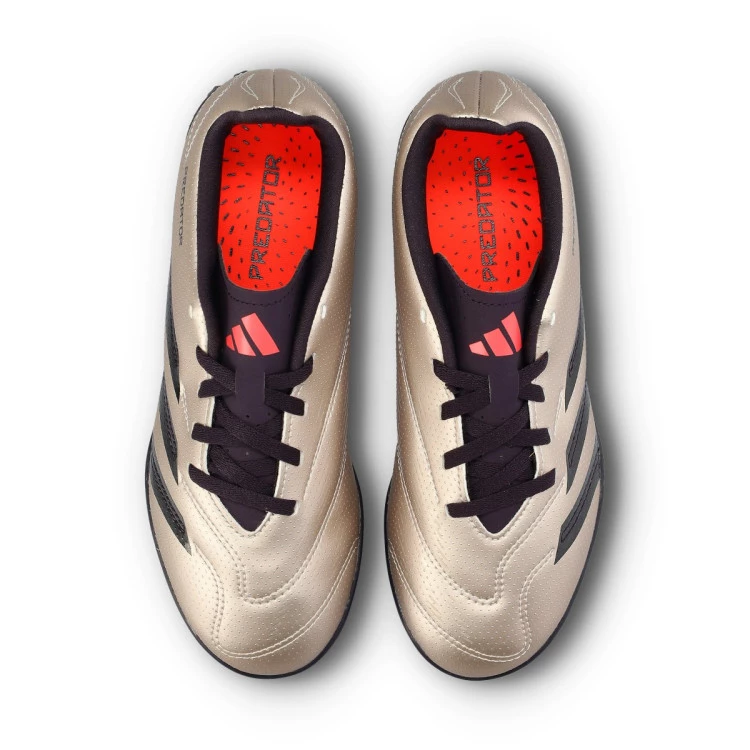 bota-adidas-predator-club-l-turf-nino-platin-met-aurora-black-turbo-5