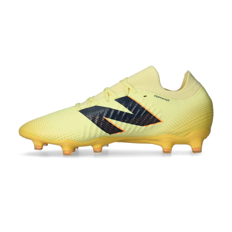bota-new-balance-tekela-magia-low-laced-fg-v4-naranja-2