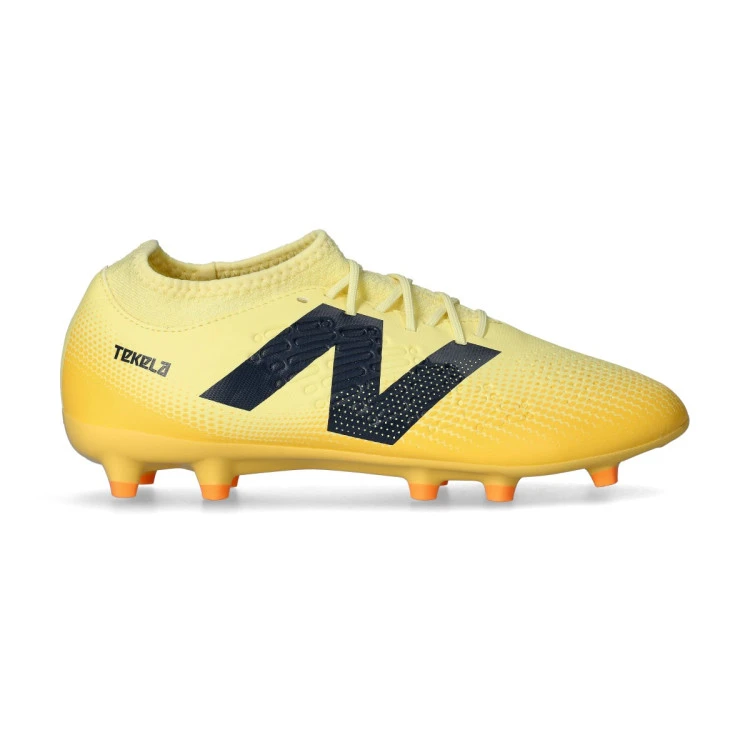 bota-new-balance-tekela-magique-fg-v4-naranja-1