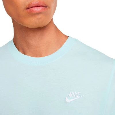 Nike Camiseta Sportswear Club — foto 3