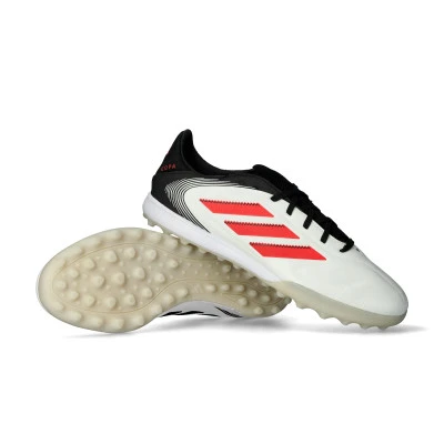 Taco de fútbol Copa Pure III Pro Turf