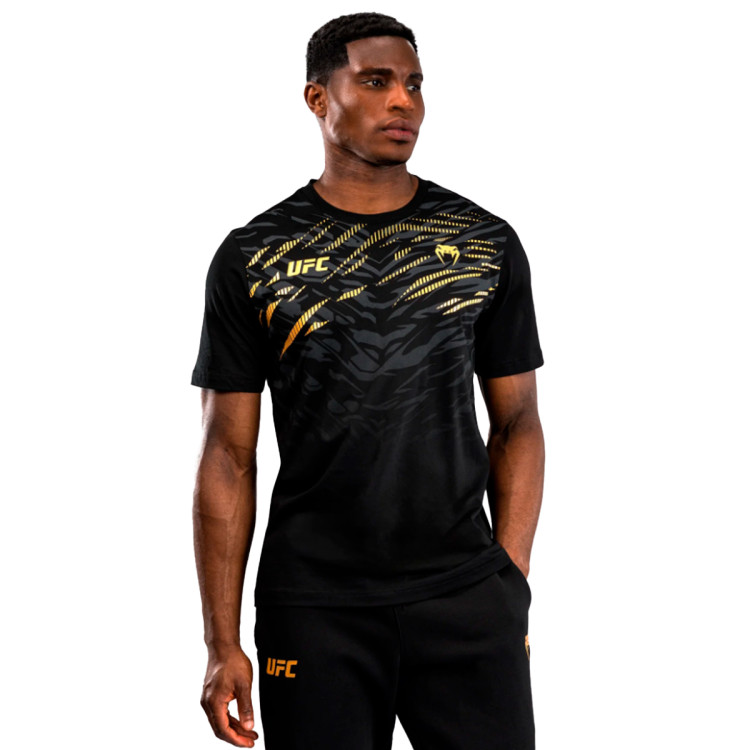 T-Shirt Venum Fight Night Black-Gold Fútbol Emotion