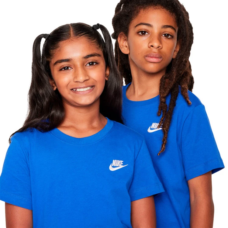 camiseta-nike-sportswear-nino-game-royal-2
