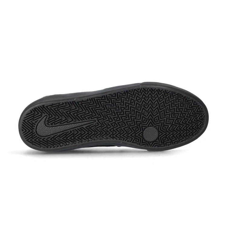 zapatilla-nike-charge-suede-negro-3