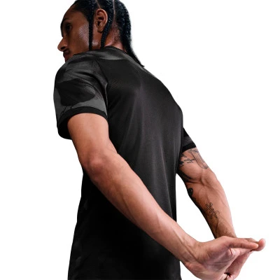 Camiseta Academy + Graphic