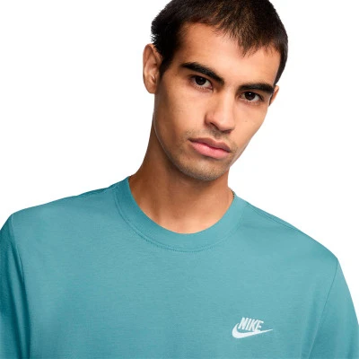 Nike Camiseta Sportswear Club — foto 3