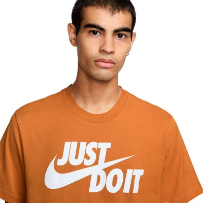 Nike Camiseta Sportswear Just Do It Swoosh — foto 3