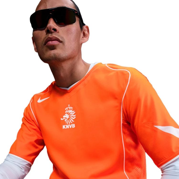 camiseta-nike-holanda-edicion-especial-reissue-safety-orange-white-white-2
