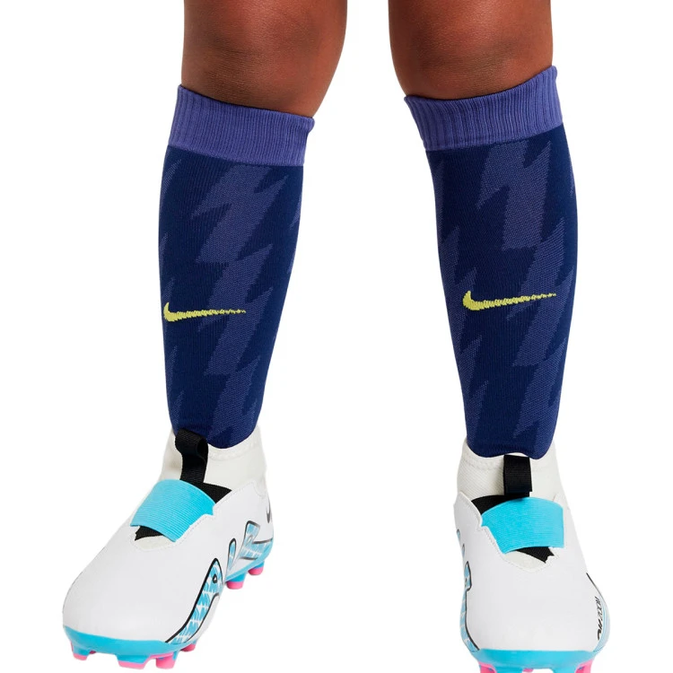 conjunto-nike-atletico-de-madrid-segunda-equipacion-2025-2026-nino-binary-blue-dk-purple-dust-vibrant-yellow-nos-7