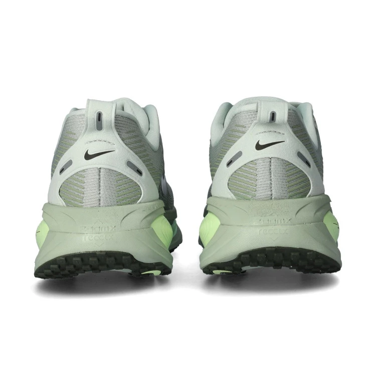zapatilla-nike-vomero18-mujer-light-silver-college-grey-barely-volt-4