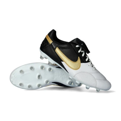 The Nike Premier III FG Fußballschuhe