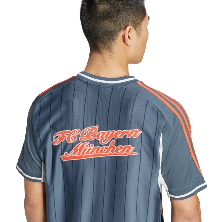 camiseta-adidas-fc-bayern-fanswear-2025-2026-bold-onixpreloved-red-3