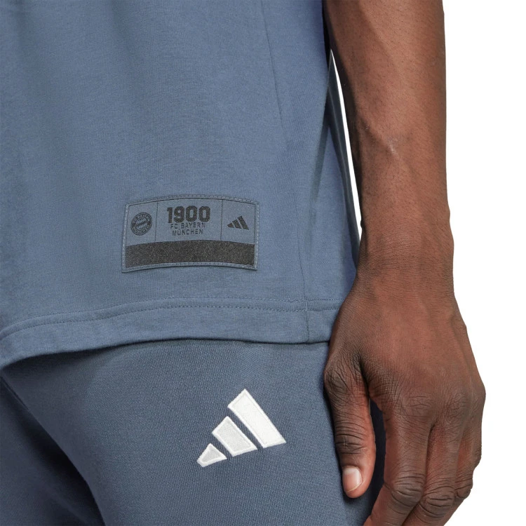 camiseta-adidas-fc-bayern-fanswear-2025-2026-bold-onixoff-white-4