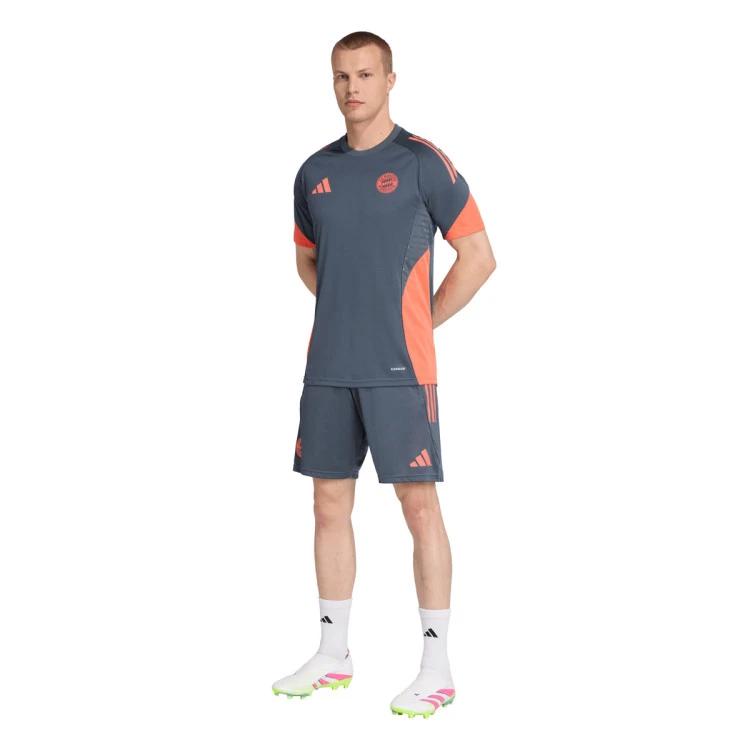 camiseta-adidas-fc-bayern-training-2025-2026-bold-onix-4