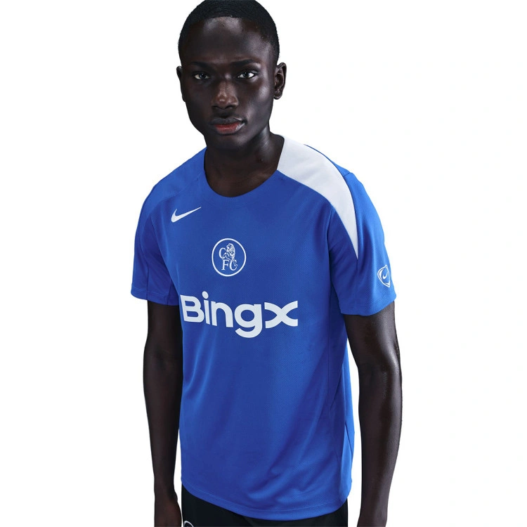 camiseta-nike-chelsea-fc-training-2025-2026-game-royal-game-royal-field-silver-field-silv-2