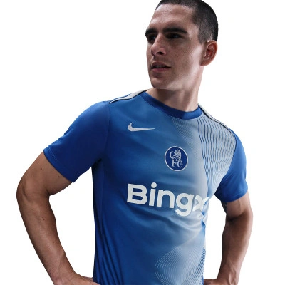 Nike Camiseta Chelsea FC x Total 90 Pre-Match — foto 3