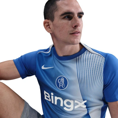 Nike Camiseta Chelsea FC x Total 90 Pre-Match — foto 5