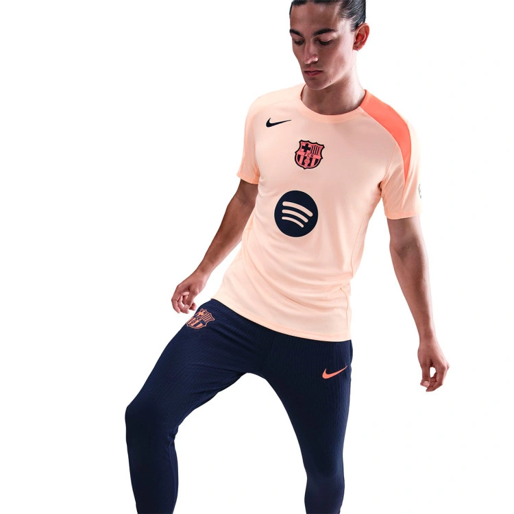 camiseta-nike-fc-barcelona-training-2025-2026-crimson-tint-crimson-tint-bright-mango-midnig-4