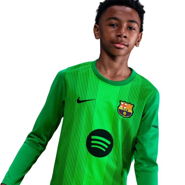 camiseta-nike-fc-barcelona-primera-equipacion-portero-ml-2025-2026-nino-lucky-green-green-strike-green-strike-black-2