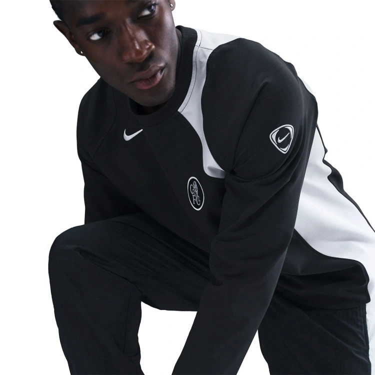 sudadera-nike-chelsea-fc-fanswear-2025-2026-black-field-silver-field-silver-no-sponsor-4