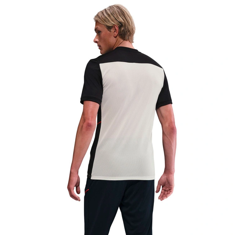 camiseta-nike-academy-25-sail-black-university-red-university-red-1