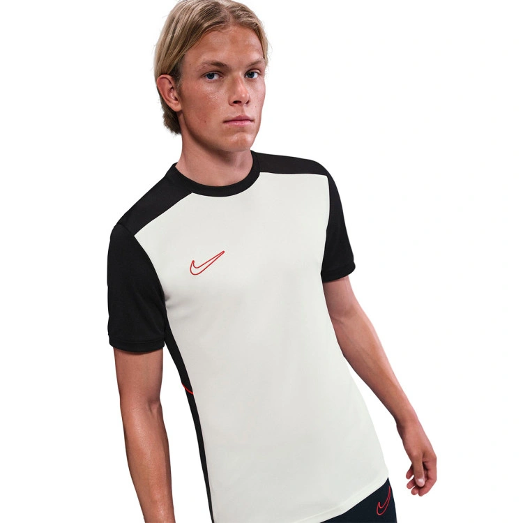camiseta-nike-academy-25-sail-black-university-red-university-red-2