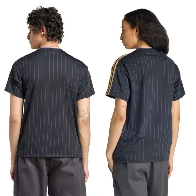 Manchester United Icons Fanswear 2025-2026 T-Shirt