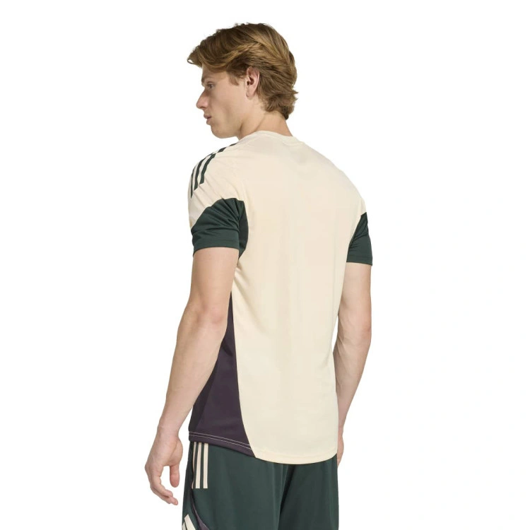camiseta-adidas-juventus-training-2025-2026-ecru-tint-1