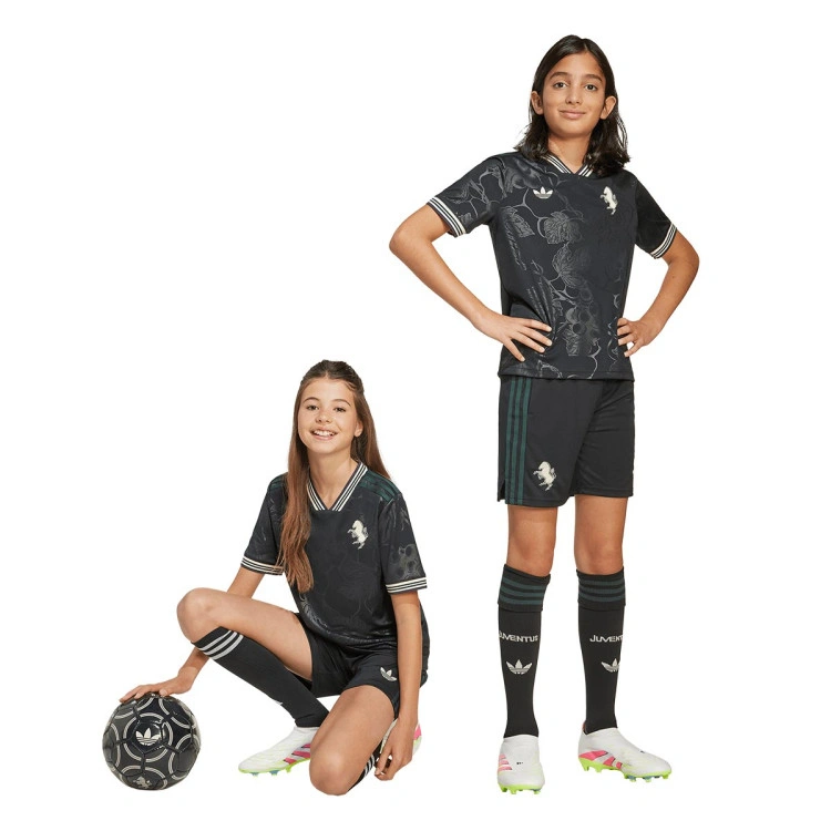pantalon-corto-adidas-juventus-tercera-equipacion-2025-2026-nino-black-ecru-tint-4
