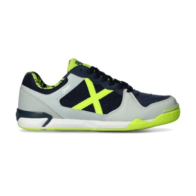 One Futsal shoes