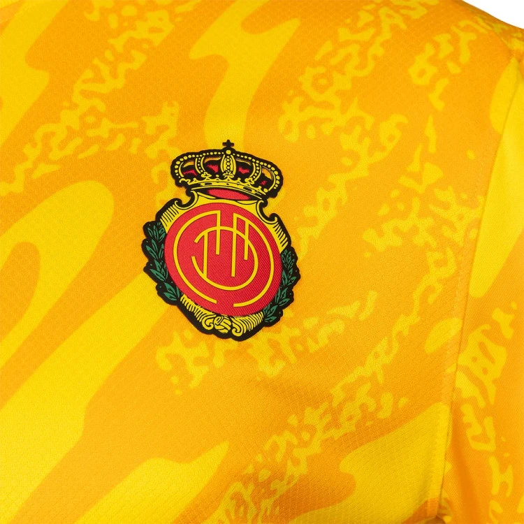 camiseta-nike-rcd-mallorca-equipacion-portero-2025-2026-tour-yellow-university-gold-11