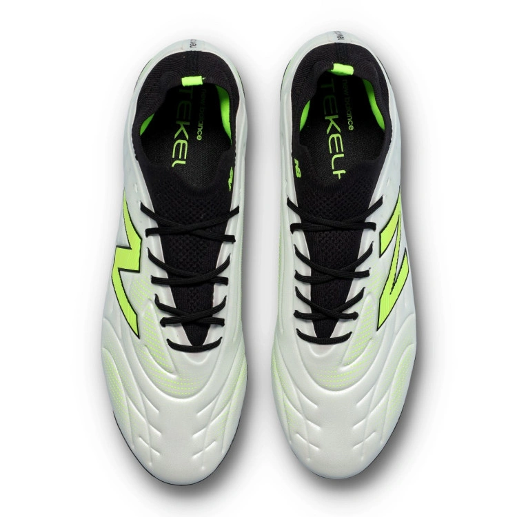 bota-new-balance-tekela-pro-low-laced-mg-v5-white-5