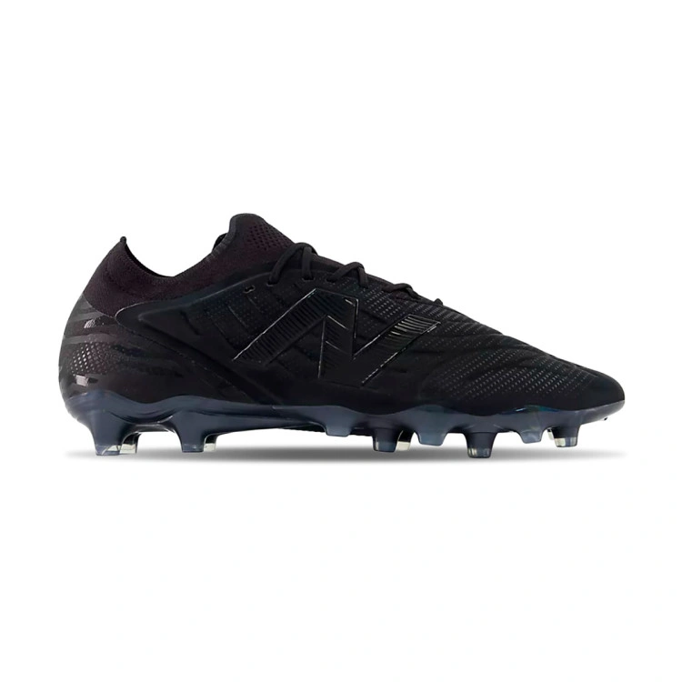 bota-new-balance-tekela-elite-low-laced-fg-v5-black-1