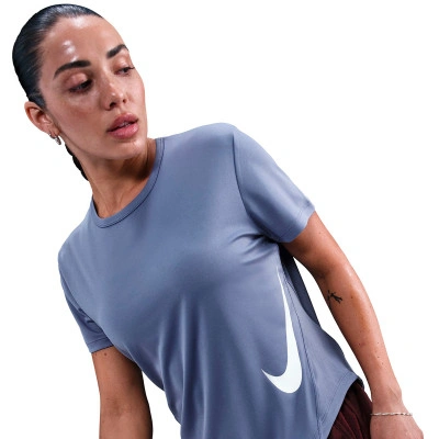 Nike Camiseta Tempo Swoosh Dri-Fit Mujer — photo 3