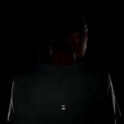 Nike Camiseta Tempo Swoosh Mujer — foto 6