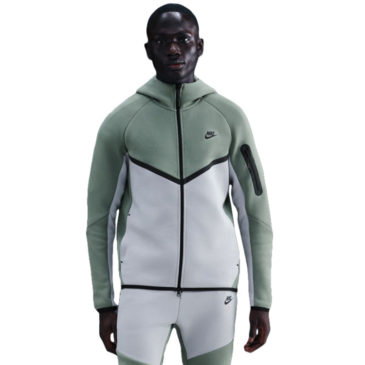 chaqueta-nike-tech-fleece-clay
