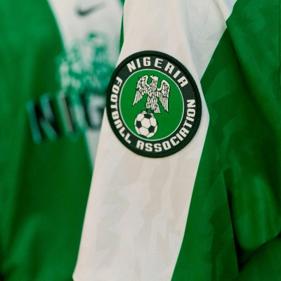 Nike Men's Nigeria 1996 Football Replica Shirt Green/White/Black — foto 4