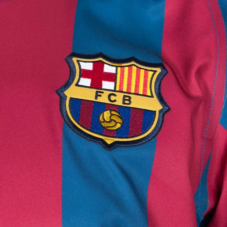 camiseta-nike-ronaldinho-fc-barcelona-edicion-especial-2025-2026-gym-blue-desert-maroon-tour-yellow-6