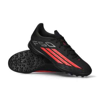 Chuteira F50 League Turf