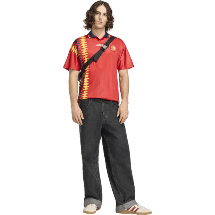 camiseta-adidas-spain-fef-edicion-especial-1994-mundial-2026-collegiate-red-4