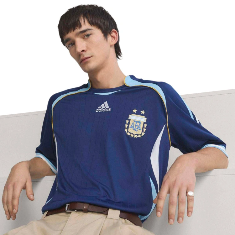 camiseta-adidas-argentina-afa-edicion-especial-mundial-2026-dark-blue-6