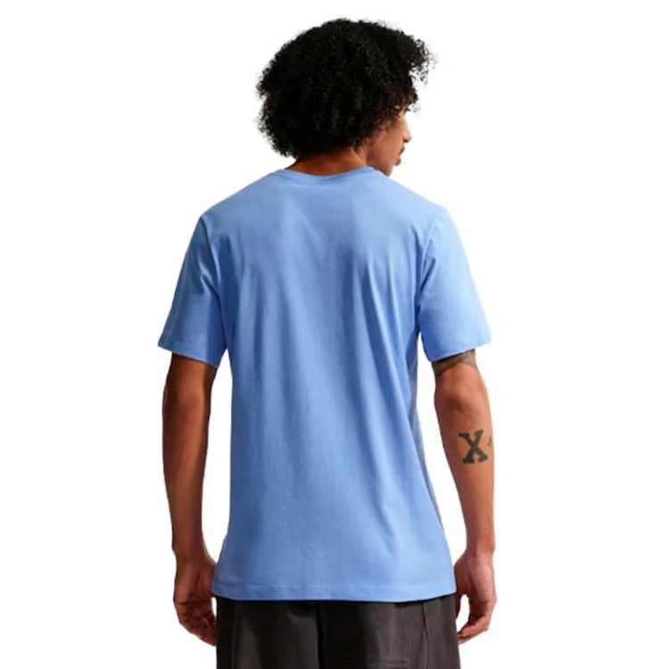 camiseta-nike-sportswear-club-tee-royal-pulse-1