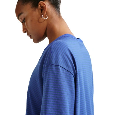 Nike Camiseta Sportswear Stripe Mujer — foto 4