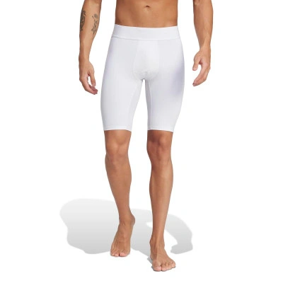 Malla corta Techfit