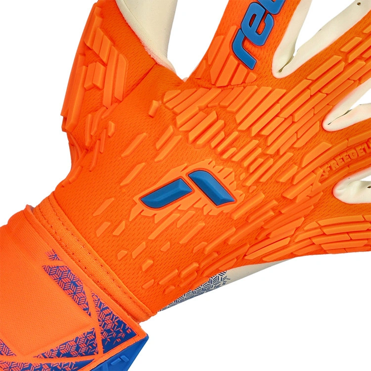 guantes-reusch-attrakt-gold-x-freegel-orange-negro-4