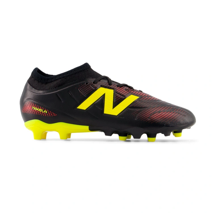 bota-new-balance-tekela-team-low-fg-nino-black-1